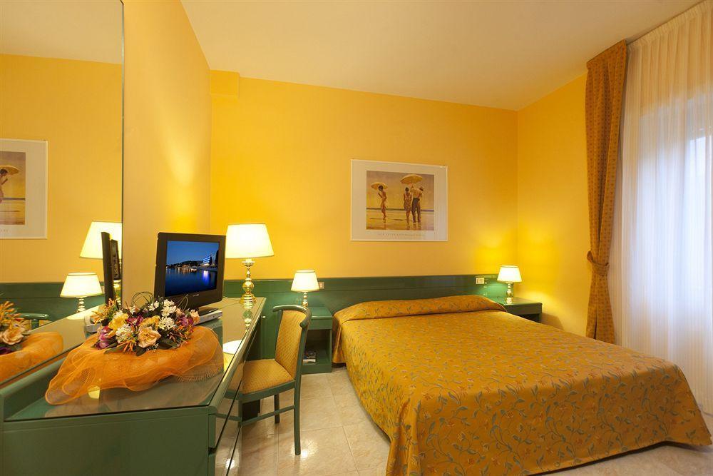Baia D'Argento Hotel Porto Santo Stefano  Buitenkant foto