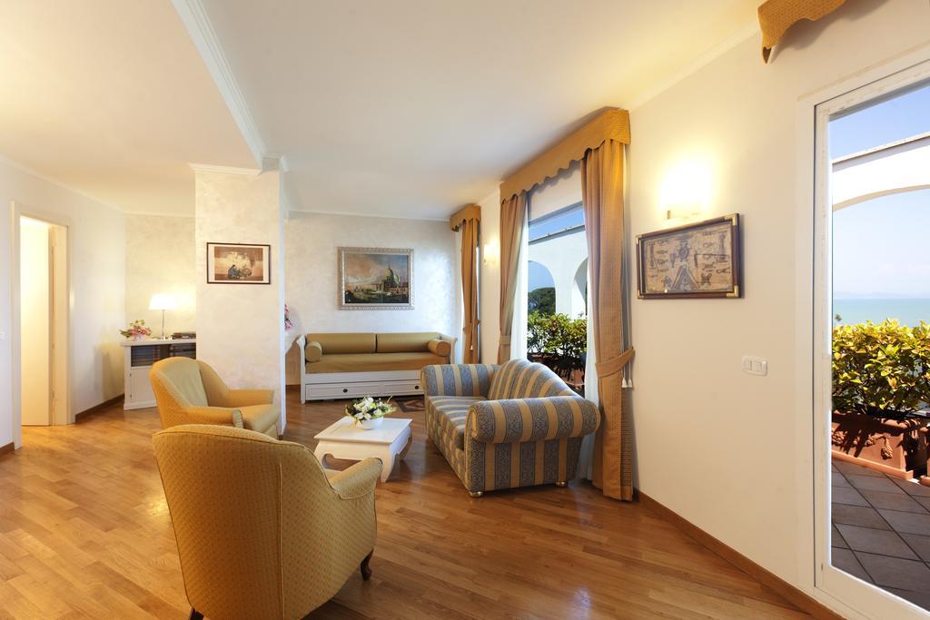Baia D'Argento Hotel Porto Santo Stefano  Buitenkant foto